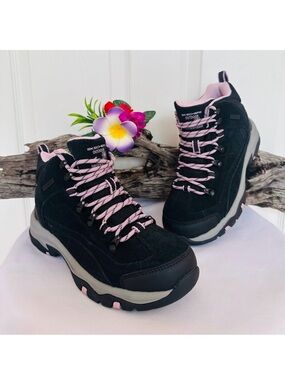 SKECHERS ~ Black and Lavender/Pink Lace-Up Outdoor Hiking Ankle Boots
